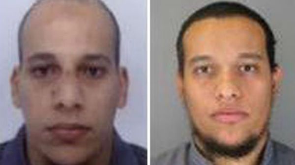 Cherif Kouachi (po lewej) i jego brat Said Kouachi (po prawej)