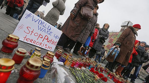 Demonstracja w Kijowie po ostrzale Mariupola