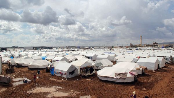 Obóz dla syryjskich uchodźców przy granicy tureckiej
