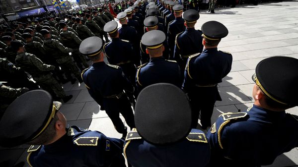 Parada z okazji niepodległości w Kosowie