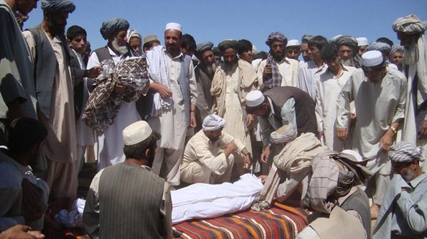 To zdjęcie z 2009 roku znalazło się wśród dokumentów przekazanych mediom przez afgańskie władze