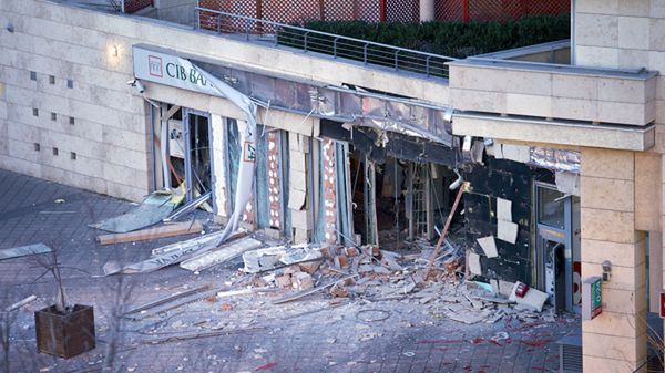 Zniszczony bank w Budapeszcie