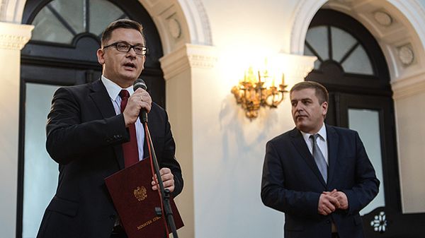 Wiceminister zdrowia Krzysztof Chlebus i minister Bartosz Arłukowicz