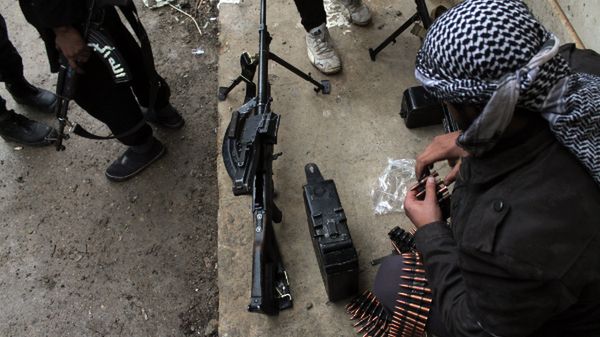 Syryjski rebeliant w Deir Ezzor