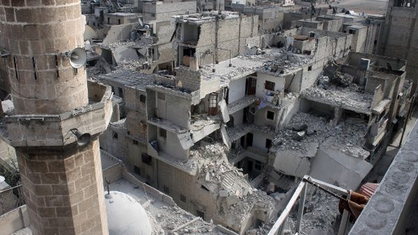 Wojenne zniszczenia w Aleppo - konferencja Genewa 2 ma być krokiem do zakończenia walk