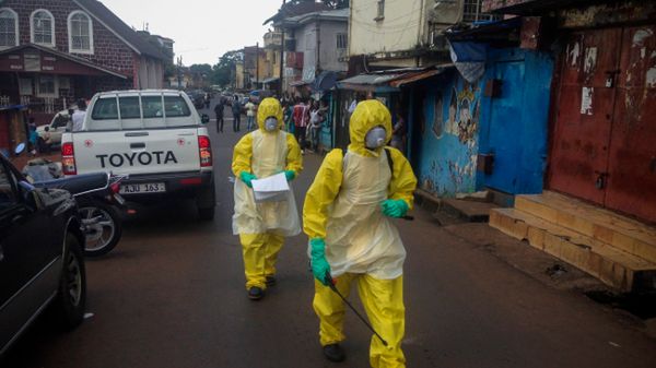 Pracownicy służby zdrowia w Sierra Leone