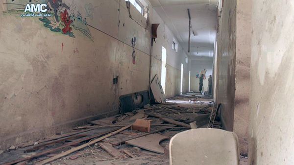 Wnętrze zaatakowanej szkoły