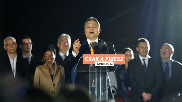 Victor Orban przemawia po zakończeniu wyborów. Budapeszt