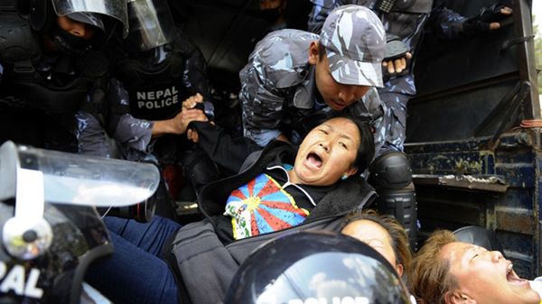 Policja przerywa demonstrację Tybetańczyków w Nepalu