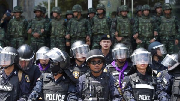 Wprowadzono stan wojenny po wielu miesiącach antyrządowych protestów