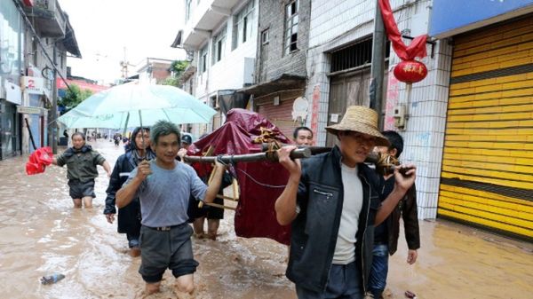 Swoje domy musiało opuścić prawie ćwierć miliona ludzi
