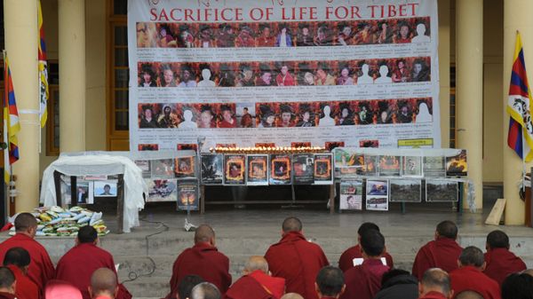 Od marca 2011 r. prawie 60 Tybetańczyków podpaliło się lub próbowało to zrobić