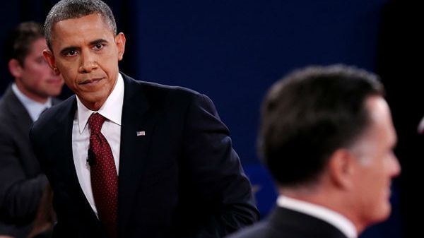 Prezydent USA Barack Obama i republikański kandydat do Białego Domu Mitt Romney