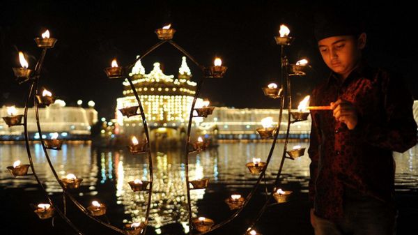 Terroryści planowali atak podczas święta świateł