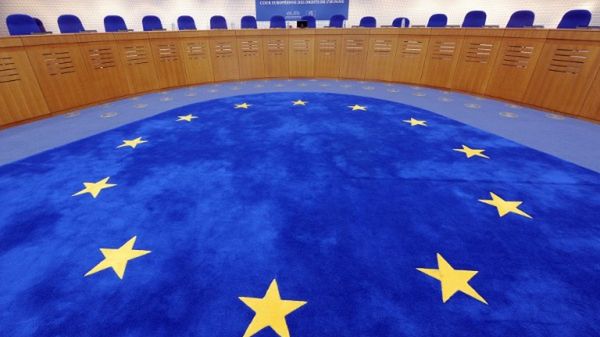 Polska w czołówce państw, których obywatele skarżą się na brak poszanowania praw człowieka