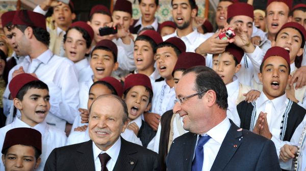 Prezydenci Algierii Abdelaziz Bouteflika i Francji Francois Hollande