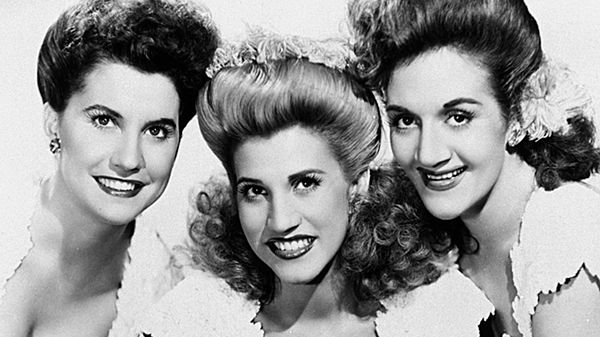 The Andrews Sisters. Od lewej: Maxene, Patty i LaVerne
