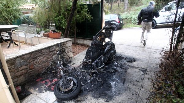 Przed domami dziennikarzy doszło do eksplozji