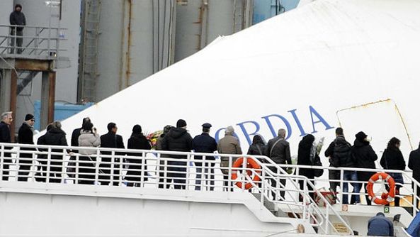 Uroczystości w pierwszą rocznicę katastrofy statku Costa Concordia