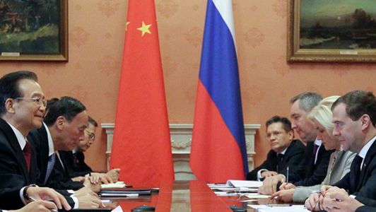 Premier Chin Wen Jiabao i premier Rosji Dmitrij Miedwiediew