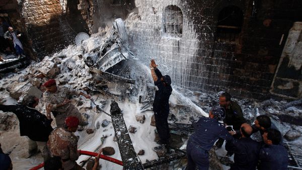 Wojskowy samolot rozbił się w stolicy Jemenu