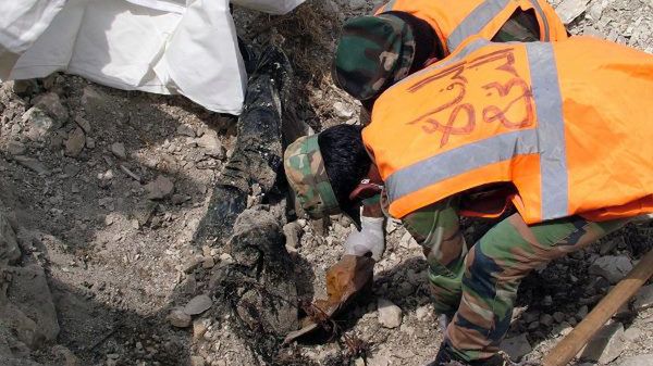 Zebrane próbki zebrane są w drodze do różnych stolic zachodnich