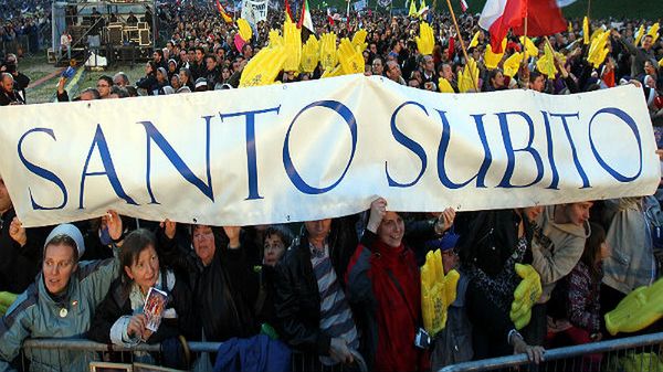 Wielu wiernych czeka na kanonizację Jana Pawła II