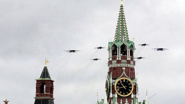 Pokazowy przelot rosyjskich myśliwców nad Moskwą