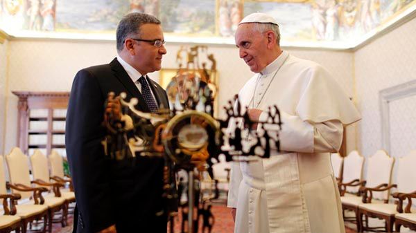 Prezydent Salwadoru Mauricio Funes Cartagena i papież Franciszek