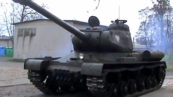 Wyremontowany czołg IS-2