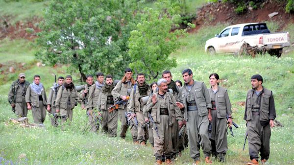 Kurdyjscy bojownicy wycofani z Turcji