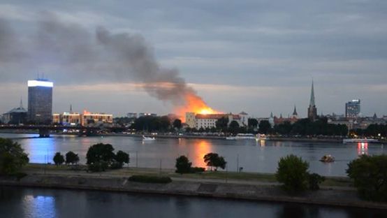 Pożar zamku w Rydze