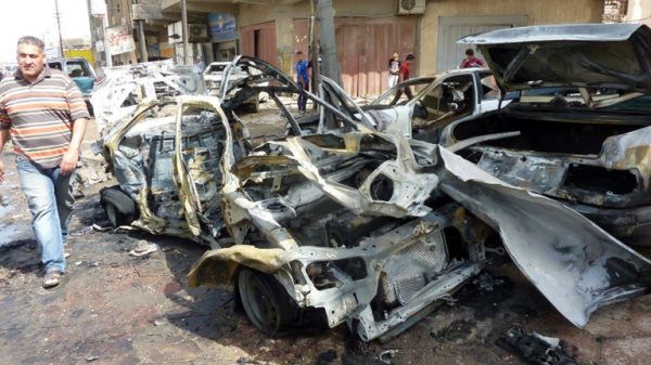 W Mosulu dokonano przy użyciu samochodów pułapek pięciu zamachów