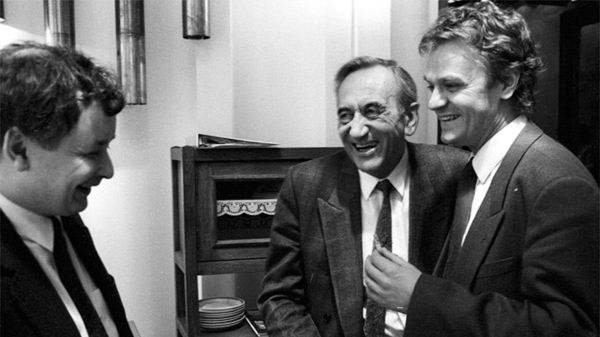 Jarosław Kaczyński, Tadeusz Mazowiecki i Donald Tusk 9 kwietnia 1992 roku