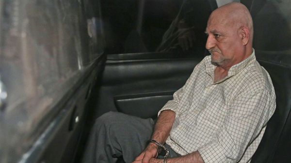 Galvan w drodze do aresztu