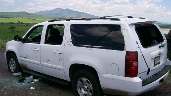 Ostrzelany samochód, którym podróżował meksykański admirał