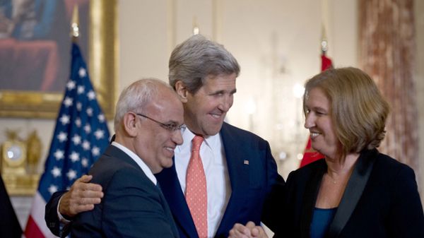 Saeb Erakat, John Kerry i Cipi Liwni