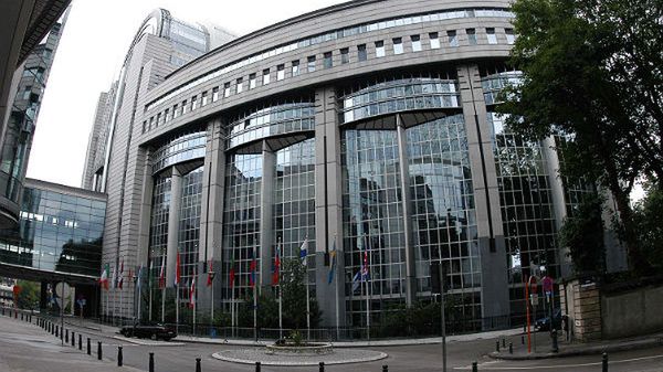 Bruksela, jeden z budynków Parlamentu Europejskiego