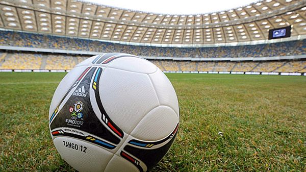 Komisarze UE nie przyjadą na imprezy związane z Euro 2012, które odbędą się na Ukrainie.