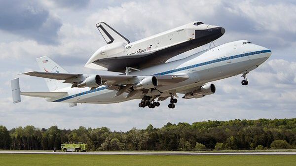 Prom kosmiczny Enterprise transportowany z Waszyngtonu do Nowego Jorku