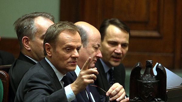 Donald Tusk w rządowej ławie w sejmie