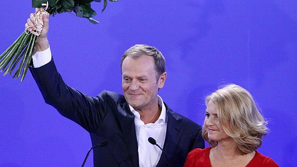 Reakcja Donalda Tuska na wieść o zwycięstwie PO w wyborach - zdjęcie archiwalne
