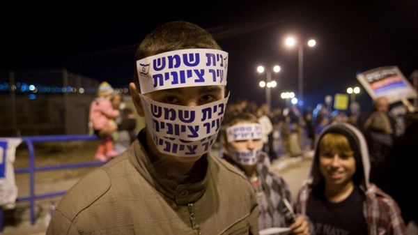 Protest przeciw dyskryminacji kobiet przez ortodoksyjnych Żydów