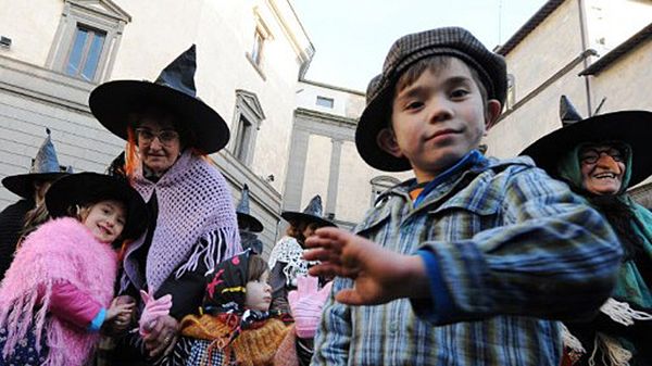 We Włoszech prezenty dzieciom przynosi wiedźma Befana