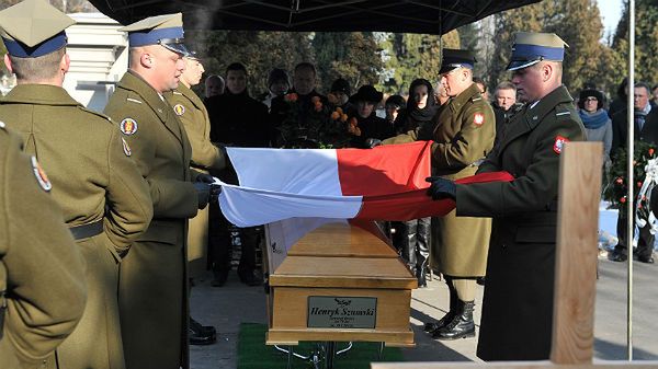 Ceremonia pogrzebowa gen. broni Henryka Szumskiego na Cmentarzu Wojskowym na Powązkach