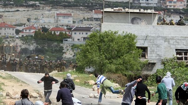 Starcie palestyńskich demonstrantów z izraelskimi siłami bezpieczeństwa