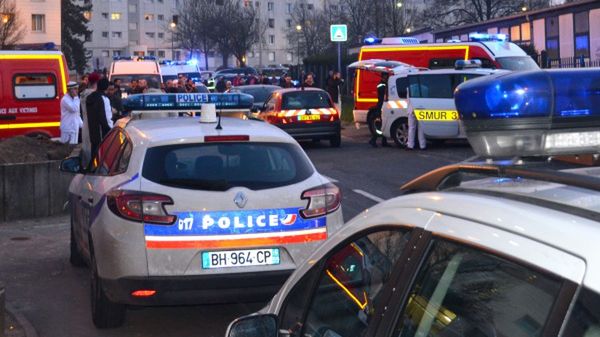 Do napadu doszło w mieście Arras na północy Francji