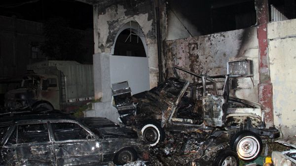 Zamachowiec posłużył się samochodem-pułapką