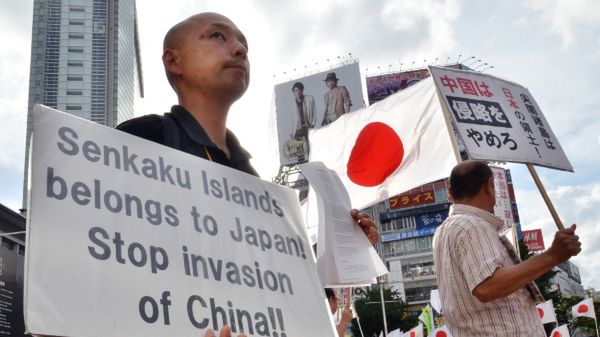 Antychiński protest w Tokio - z kolei w chińskich miastach odbywają się demonstracje przeciw Japonii