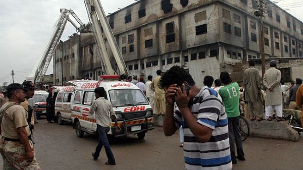 Pożar w fabryce w Karaczi w południowym Pakistanie